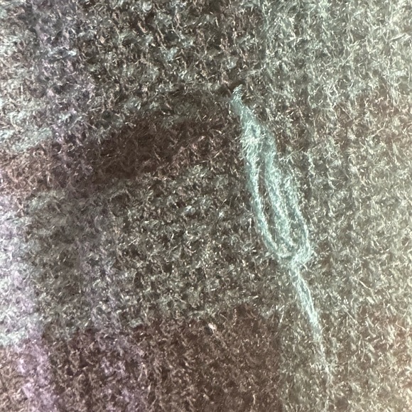 Plaid Green and Black Women's Shawl - Picture 7 of 8